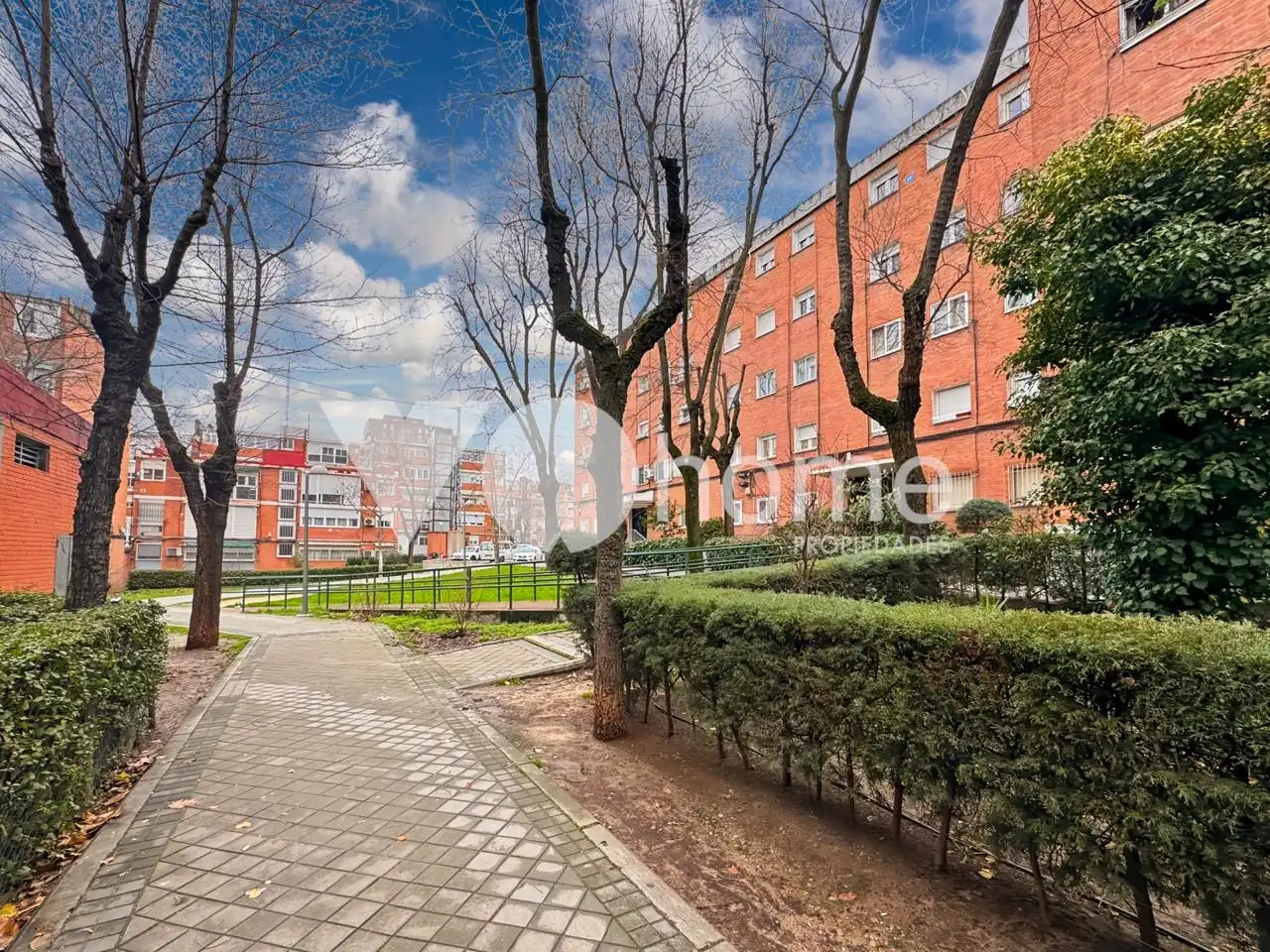 Vista exterior de Piso en venta en Madrid con Aire acondicionado, Calefacción y Terraza
