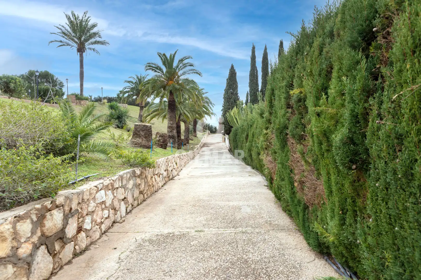 Vista exterior de Casa o chalet en venta en Benalmádena con Jardín privado y Piscina