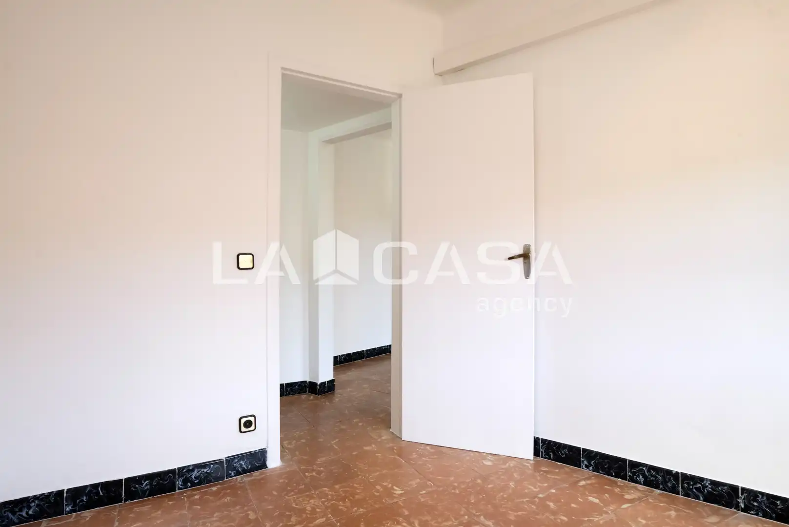 Piso en venta en Barcelona con Balcón