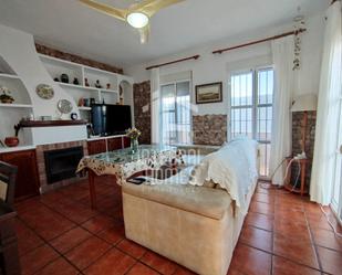 Sala d'estar de Casa adosada en venda en Ayamonte