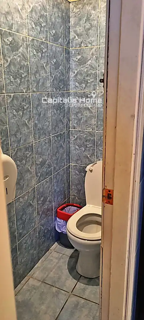 Baño de Local en traspaso en Santa Eulària des Riu con Aire acondicionado, Terraza y Amueblado