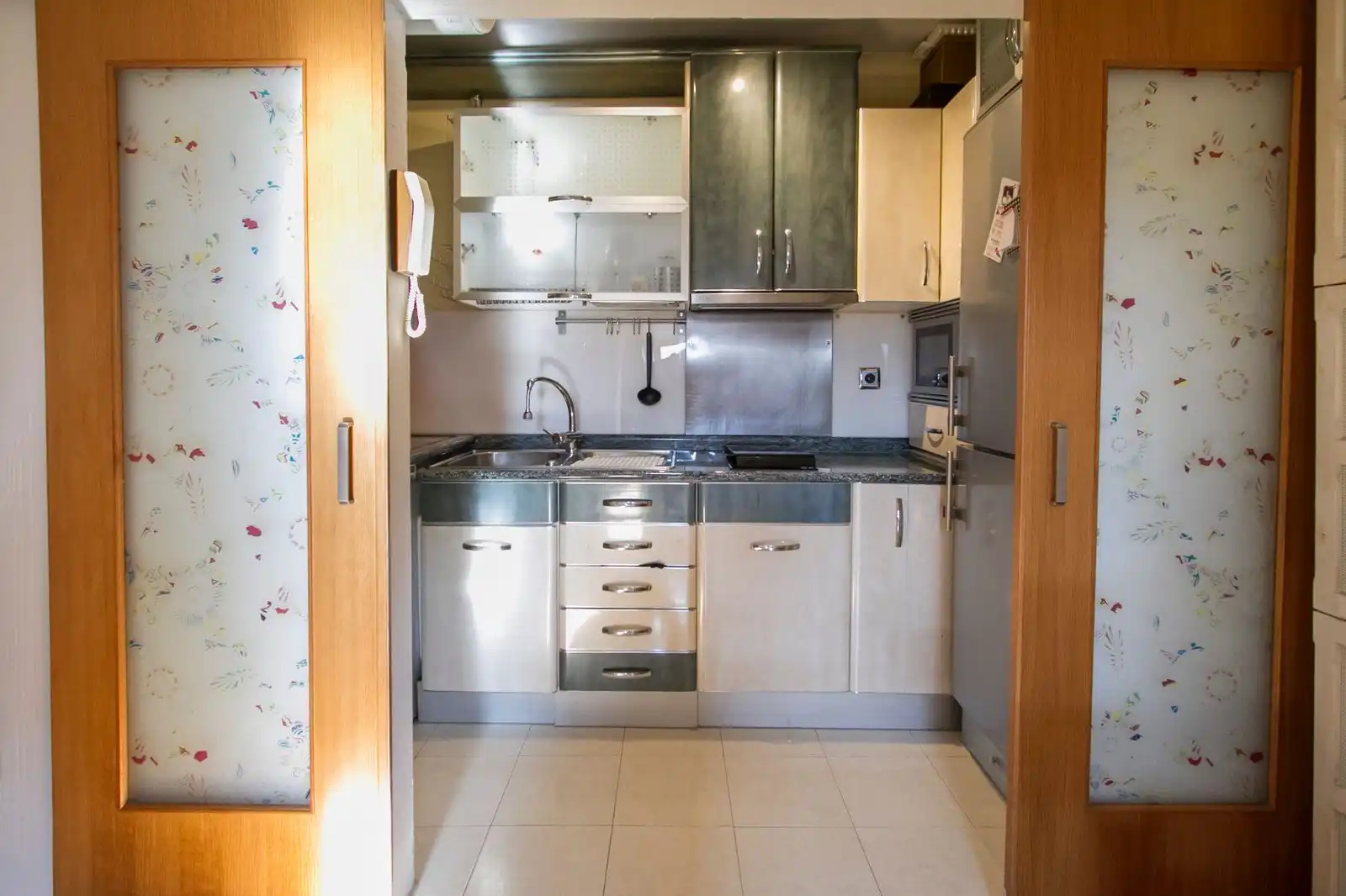 Cocina de Apartamento en venta en Madrid con Calefacción, Parquet y Amueblado