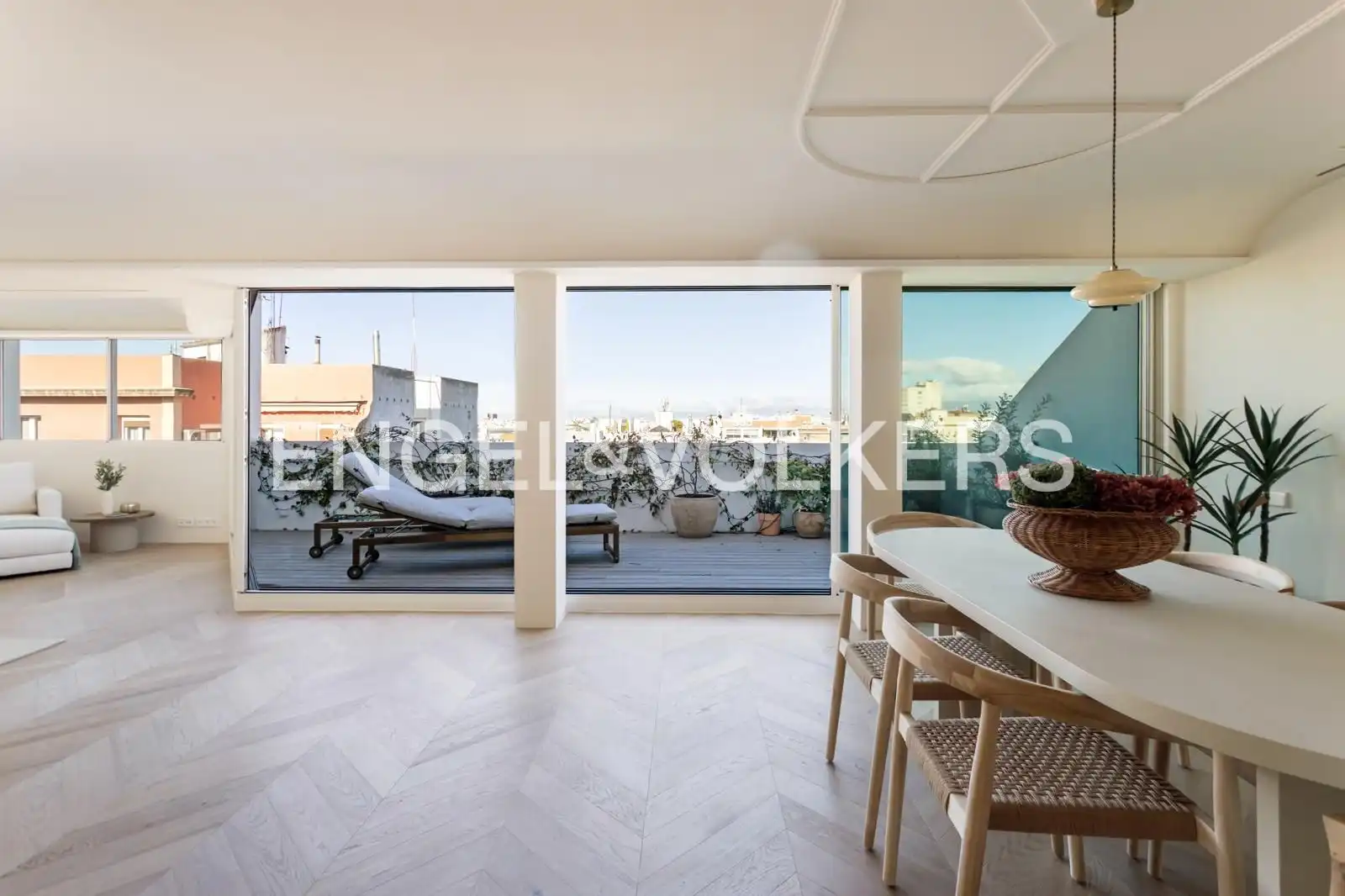 Terrace of Attic for sale in Barrio de Salamanca