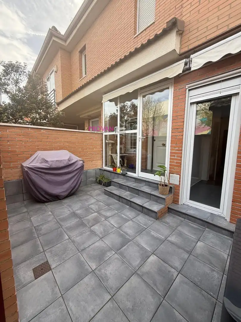 Casa adosada en venta en Ensanche