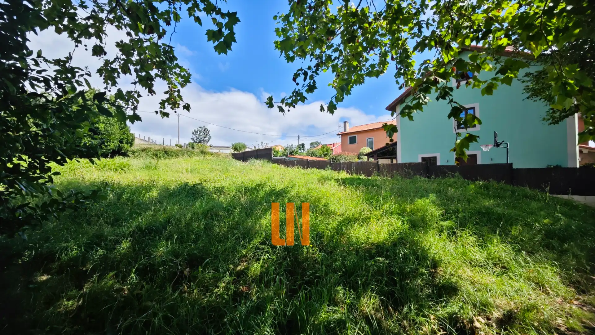 Residencial en venta en Oleiros