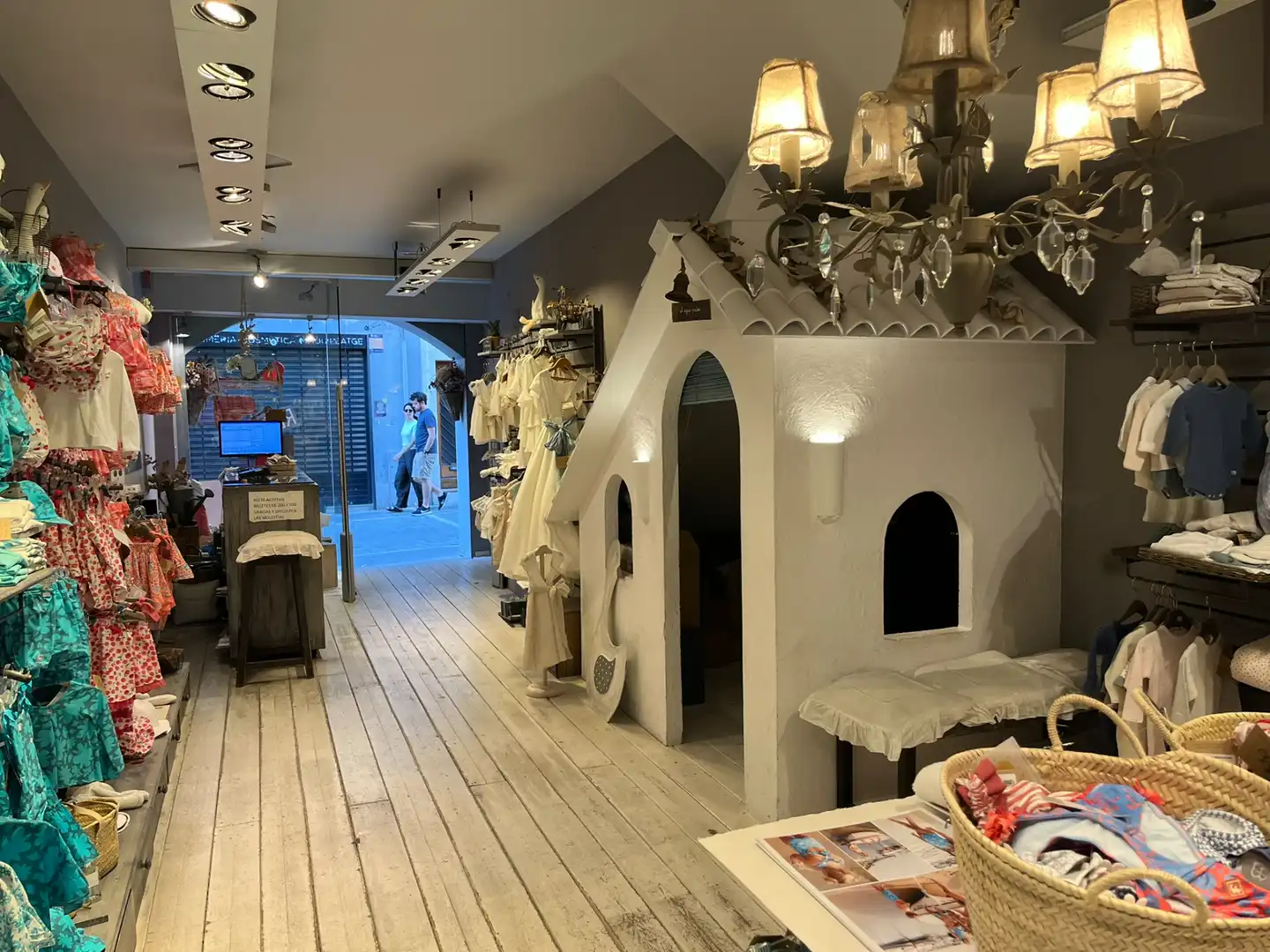Local comercial en traspàs a Carrer de Santa Maria, imagen 4