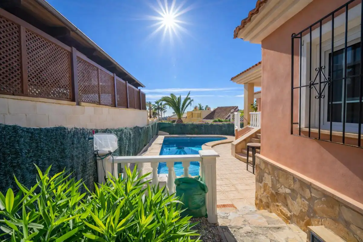 Casa o chalet en venta en Carrer de ľEspígol, Bonalba - Cotoveta