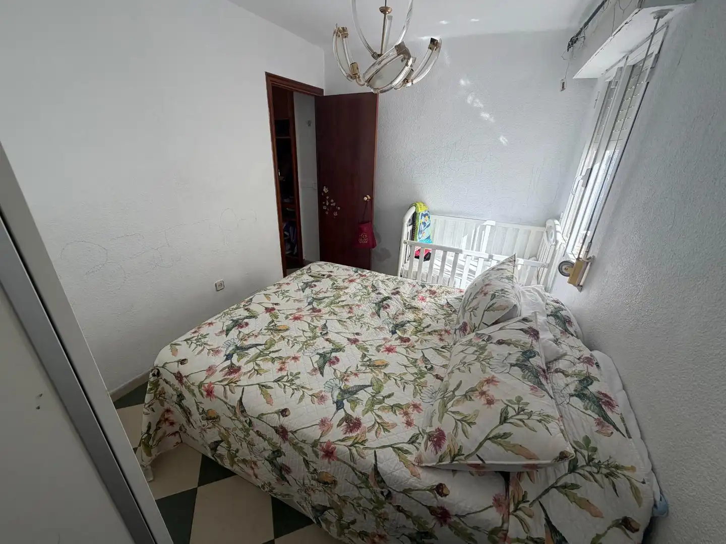 Dormitori de Pis en venda en San Juan de Aznalfarache amb Aire condicionat