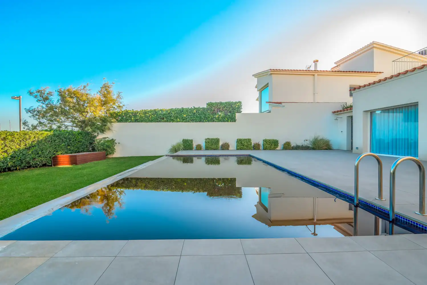 Piscina de Casa o chalet en venta en L'Escala con Aire acondicionado, Calefacción y Jardín privado