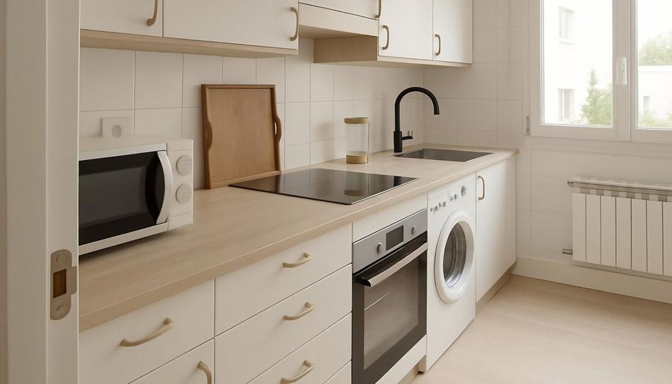 Foto 1 de Piso en venta en Portal de Legutiano, El Anglo, Araba - Álava