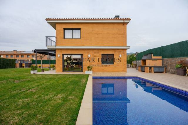 Casa-chalet en Venta en Cabrera de Mar