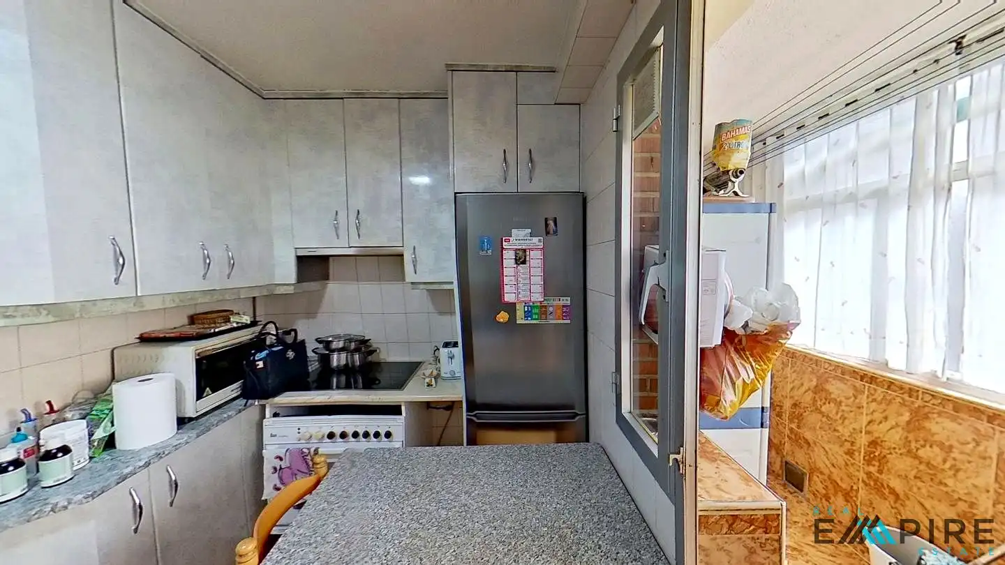 Kitchen of Flat for sale in Móstoles  with Heating, Terrace and Internet