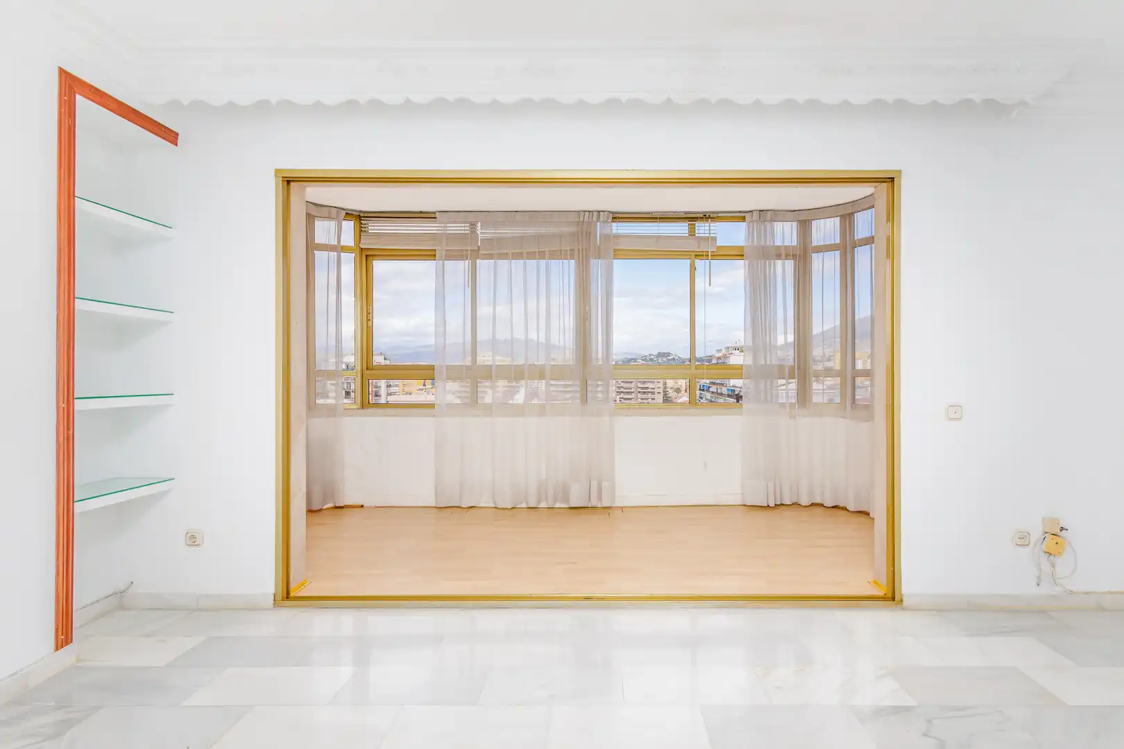Apartament amb terrassa en venda a Puerto Deportivo, imagen 6