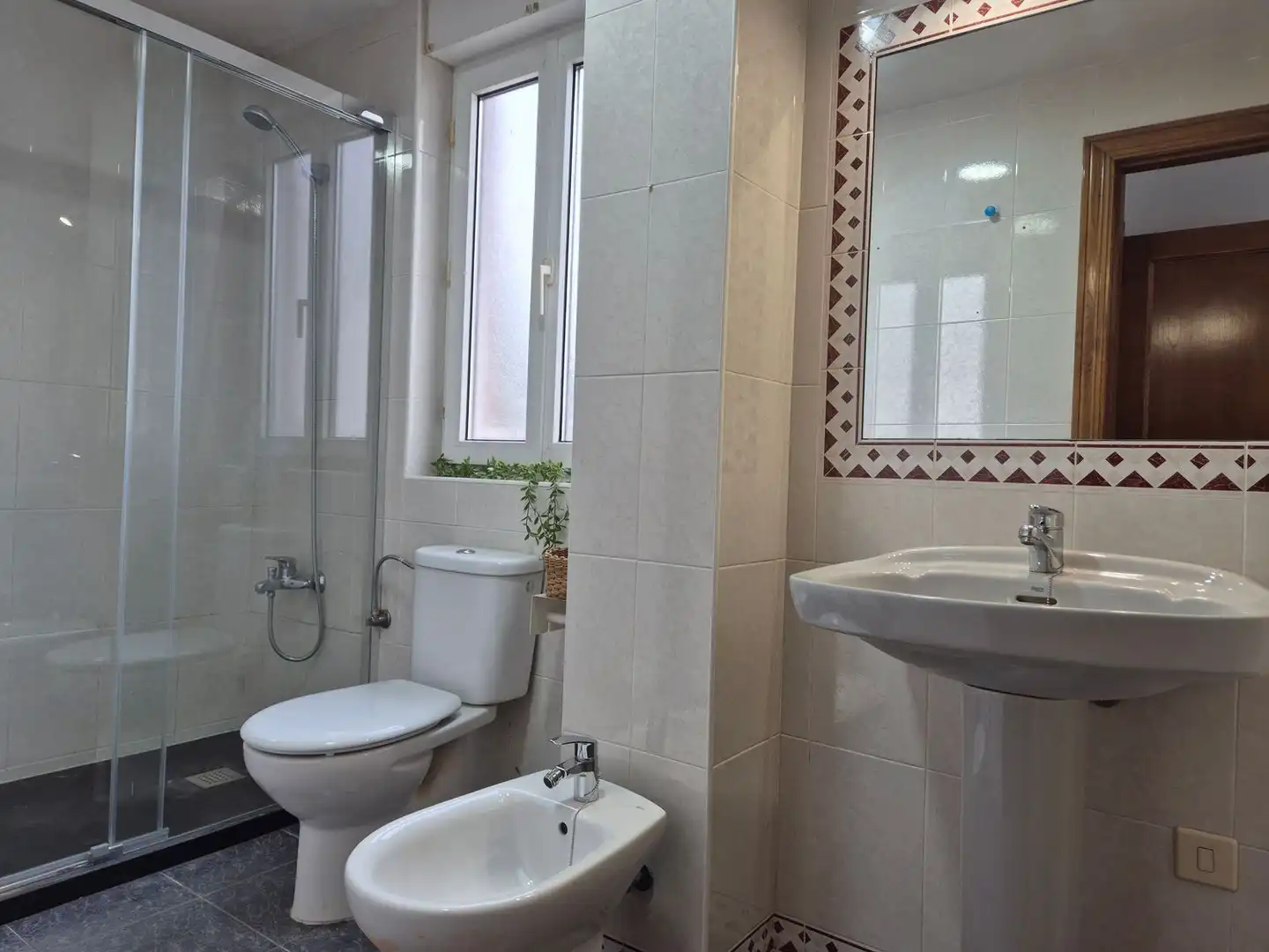 Bathroom of Flat for sale in Cangas de Onís  with Heating, Storage room and Swimming Pool