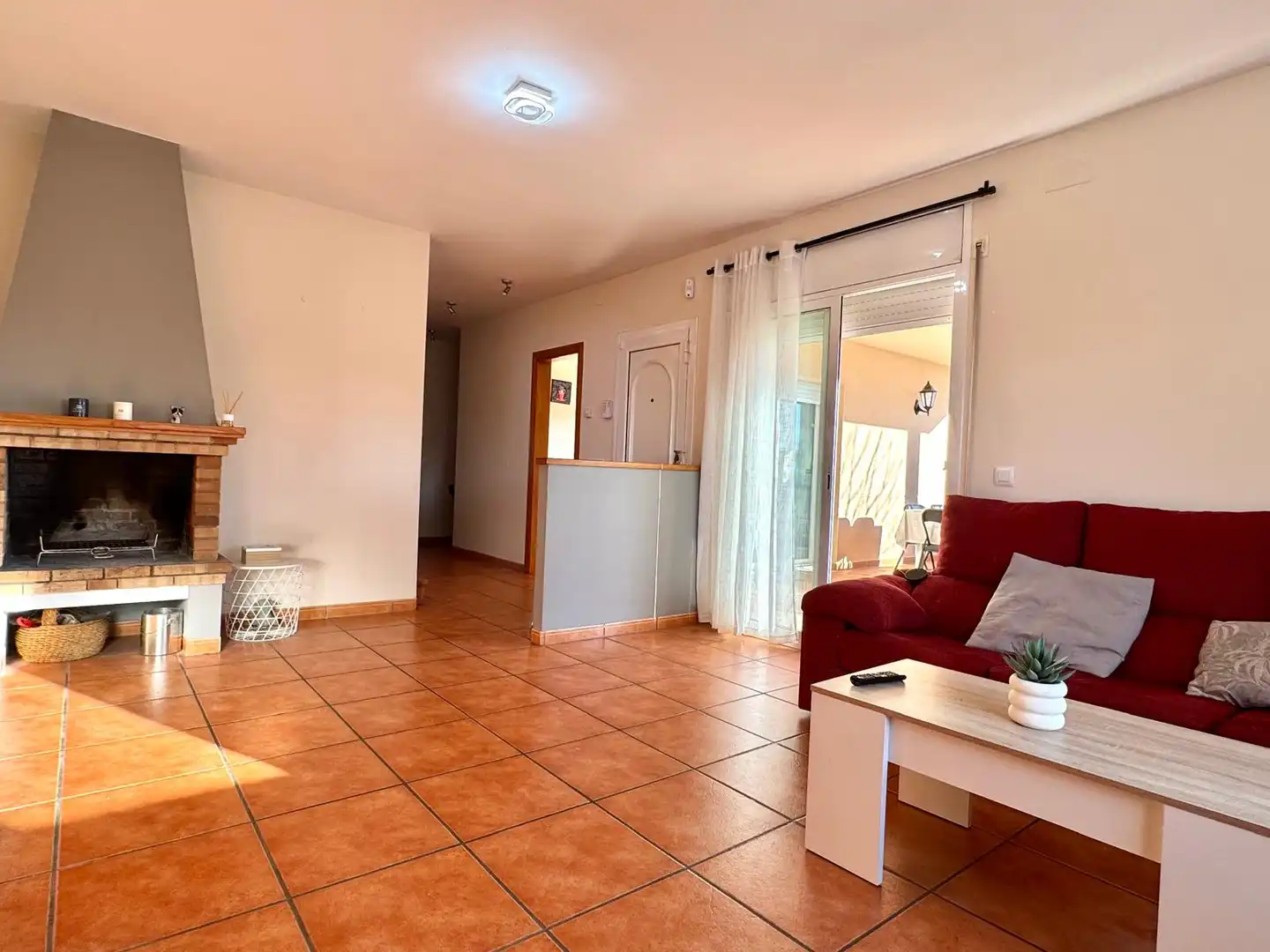 Sala d'estar de Casa o xalet en venda en Vidreres amb Calefacció, Jardí privat i Terrassa