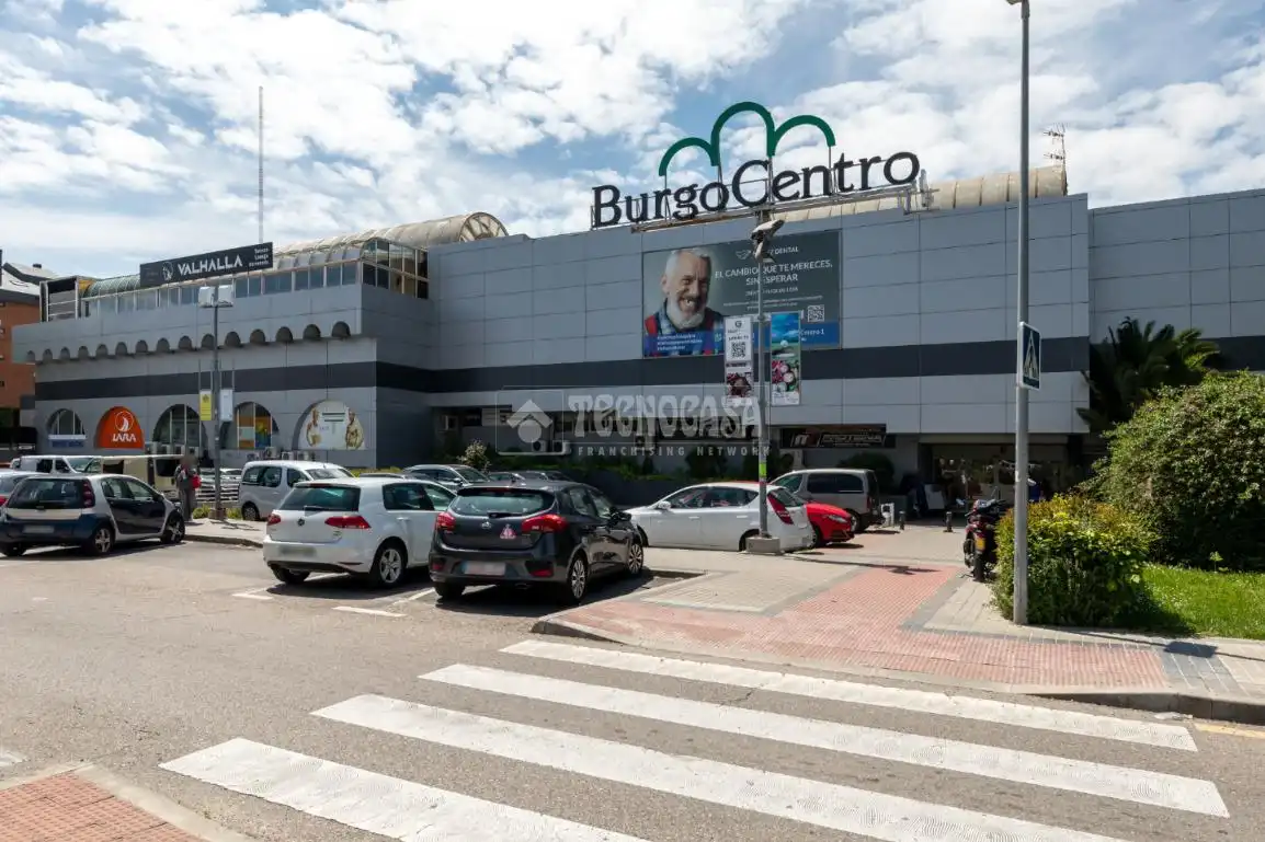 Vista exterior de Piso en venta en Las Rozas de Madrid con Calefacción, Terraza y Trastero