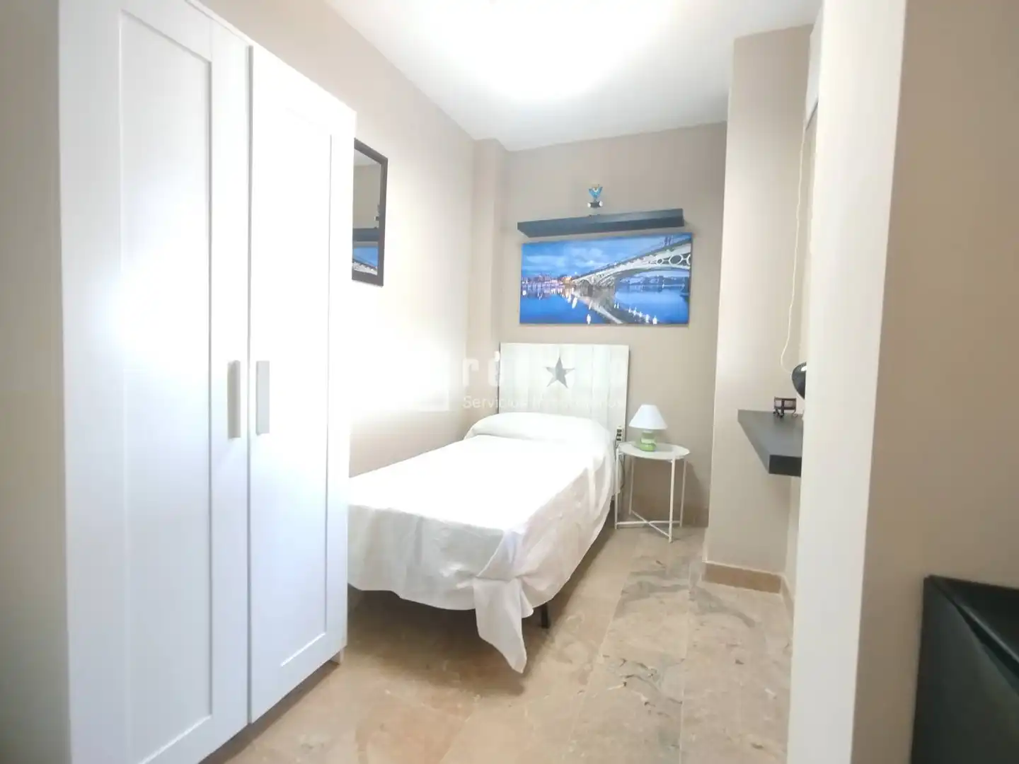 Schlafzimmer von Wohnung zur Miete in Triana