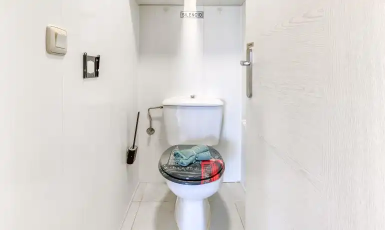 Baño de Apartamento en venta en Roses con Aire acondicionado, Calefacción y Parquet