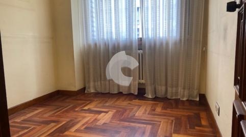 Foto 3 de Piso en venta en As Lagoas, Ourense Capital