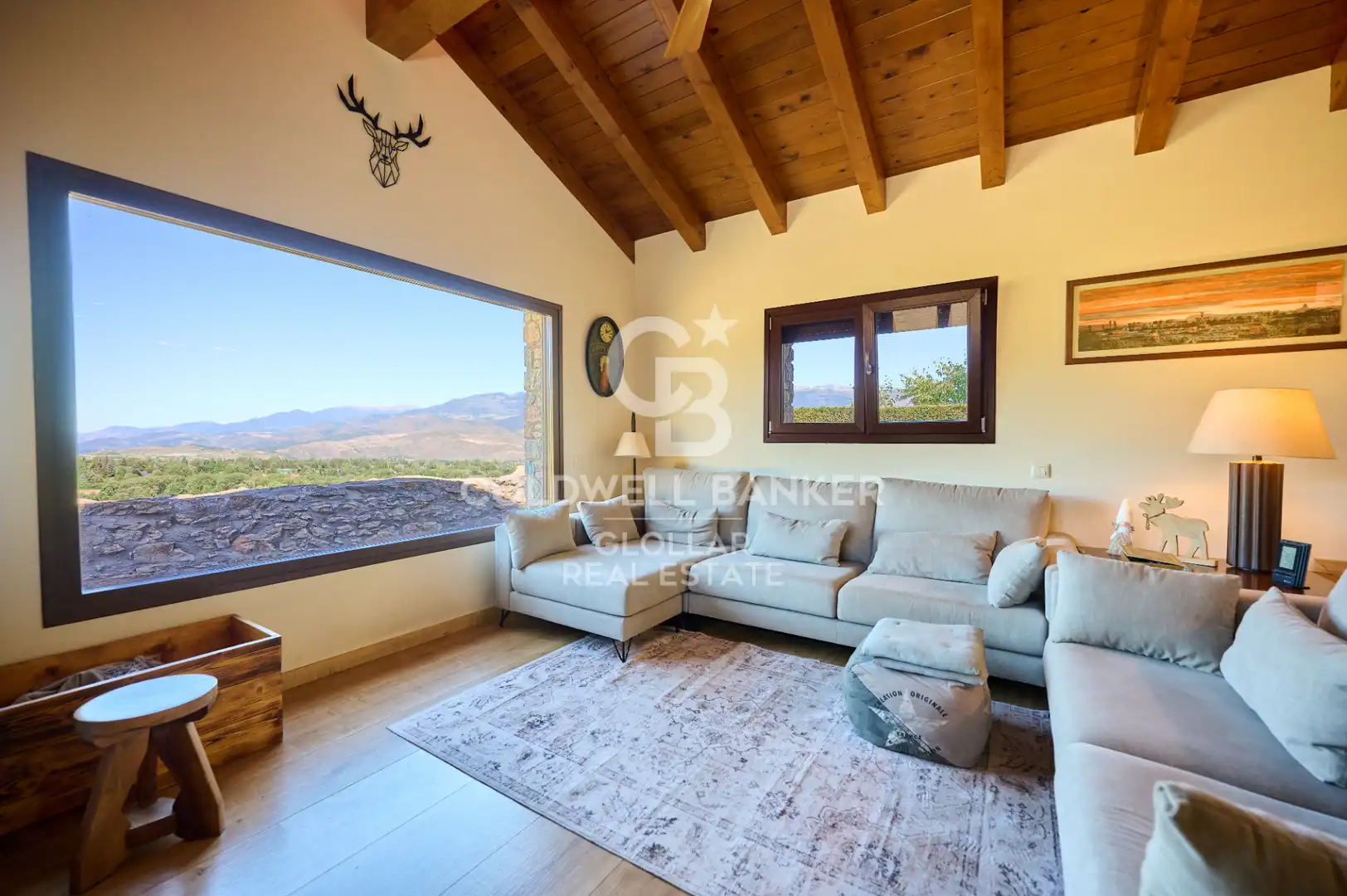 Sala d'estar de Casa o xalet en venda en Das amb Calefacció, Jardí privat i Parquet