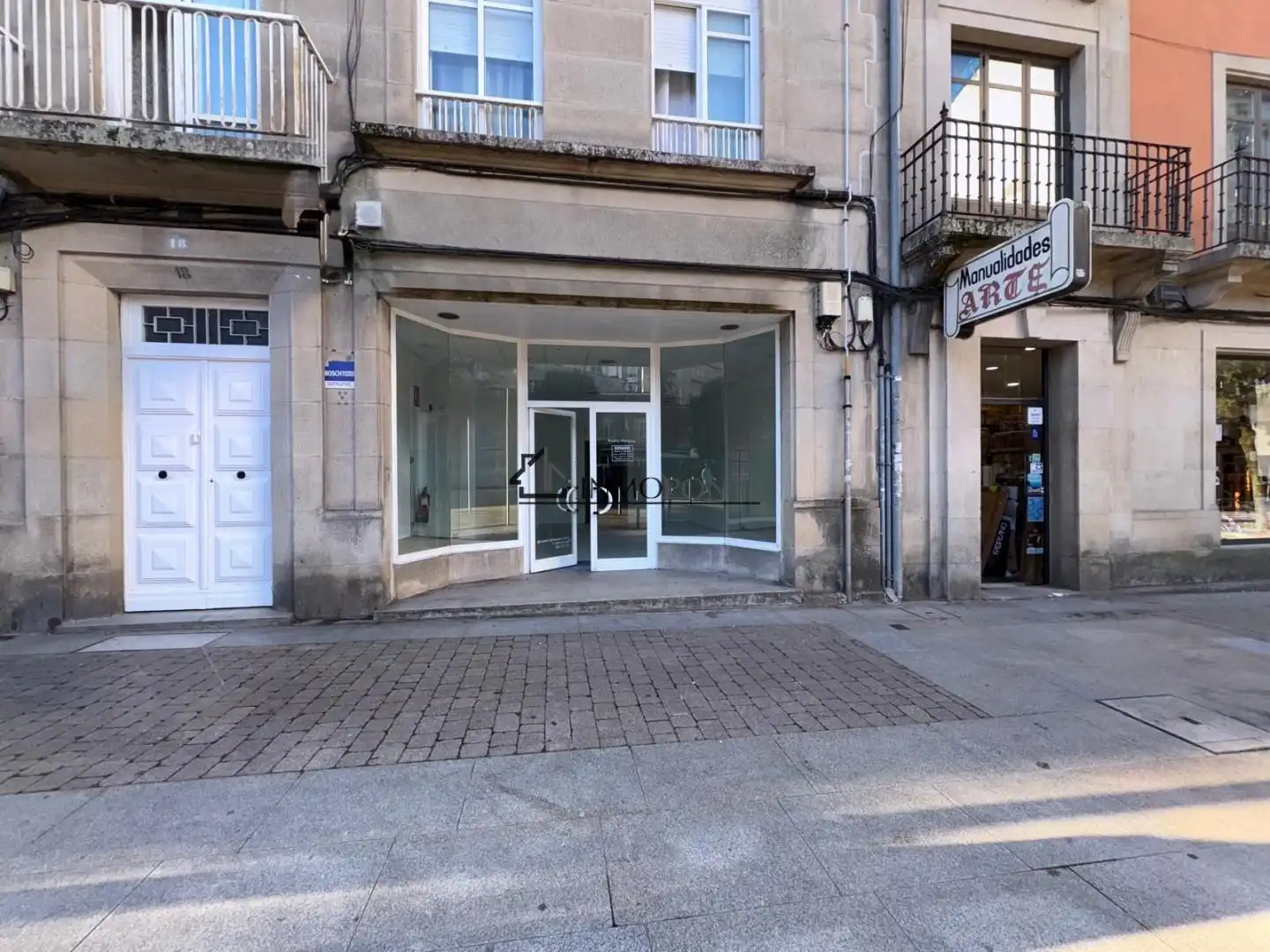 Local comercial de lloguer a Zona de Plaza de Barcelos, imagen 2