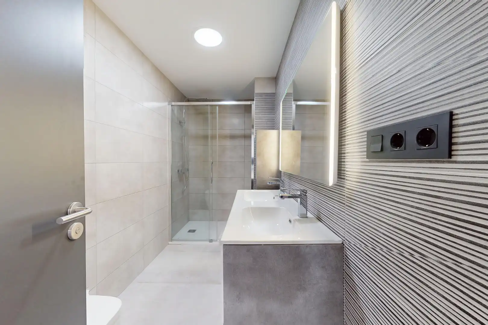 Badezimmer von Wohnung zur Miete in Las Palmas de Gran Canaria mit Heizung, Terrasse und Abstellraum