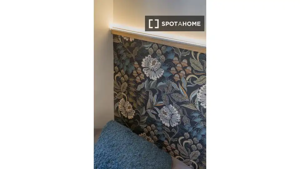 Bedroom of Flat for rent in Madrid  with Air Conditioner, Heating and Furnished