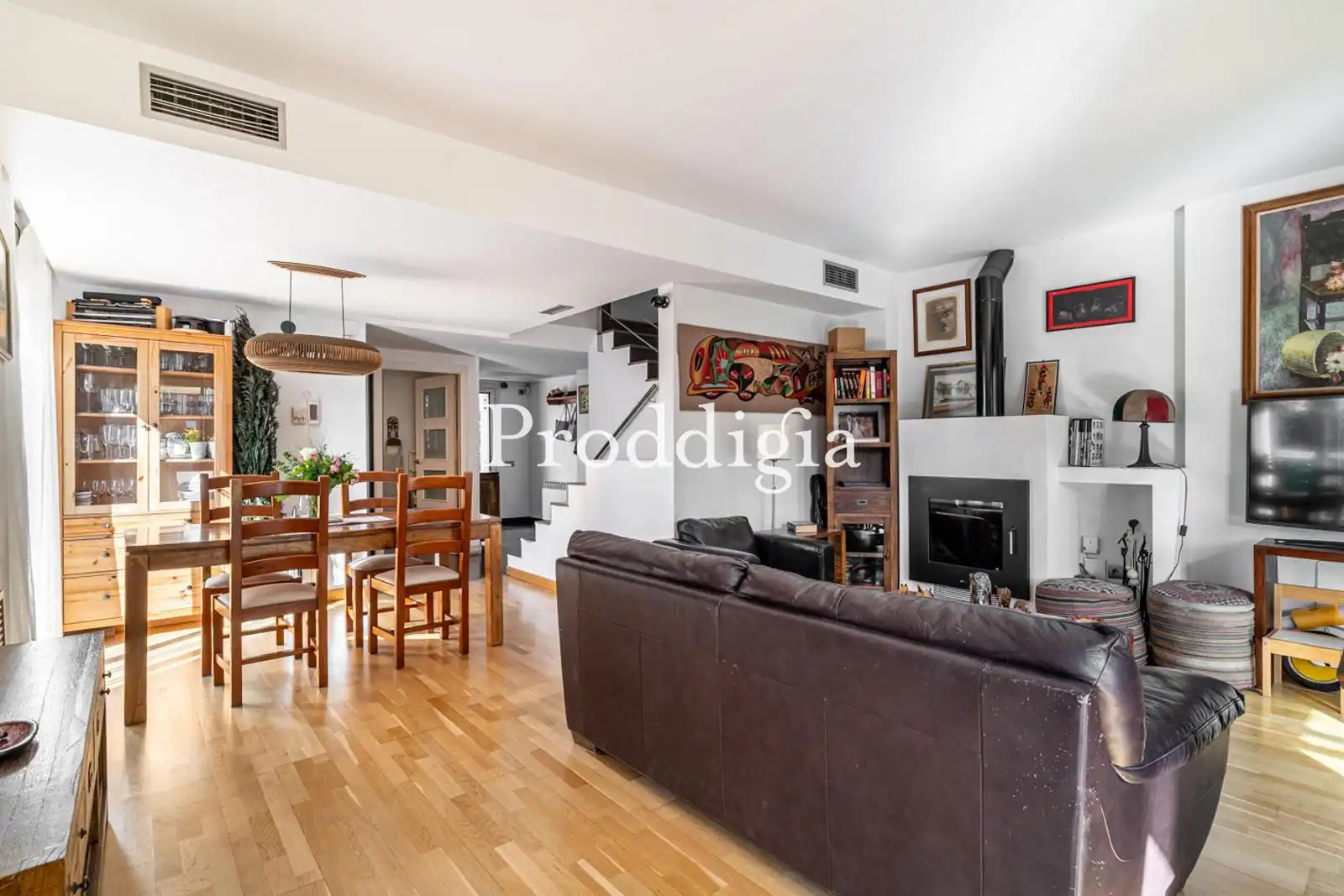 Living room of Detached homes for sale in Sant Cugat del Vallès  with Air Conditioner, Heating and Private garden
