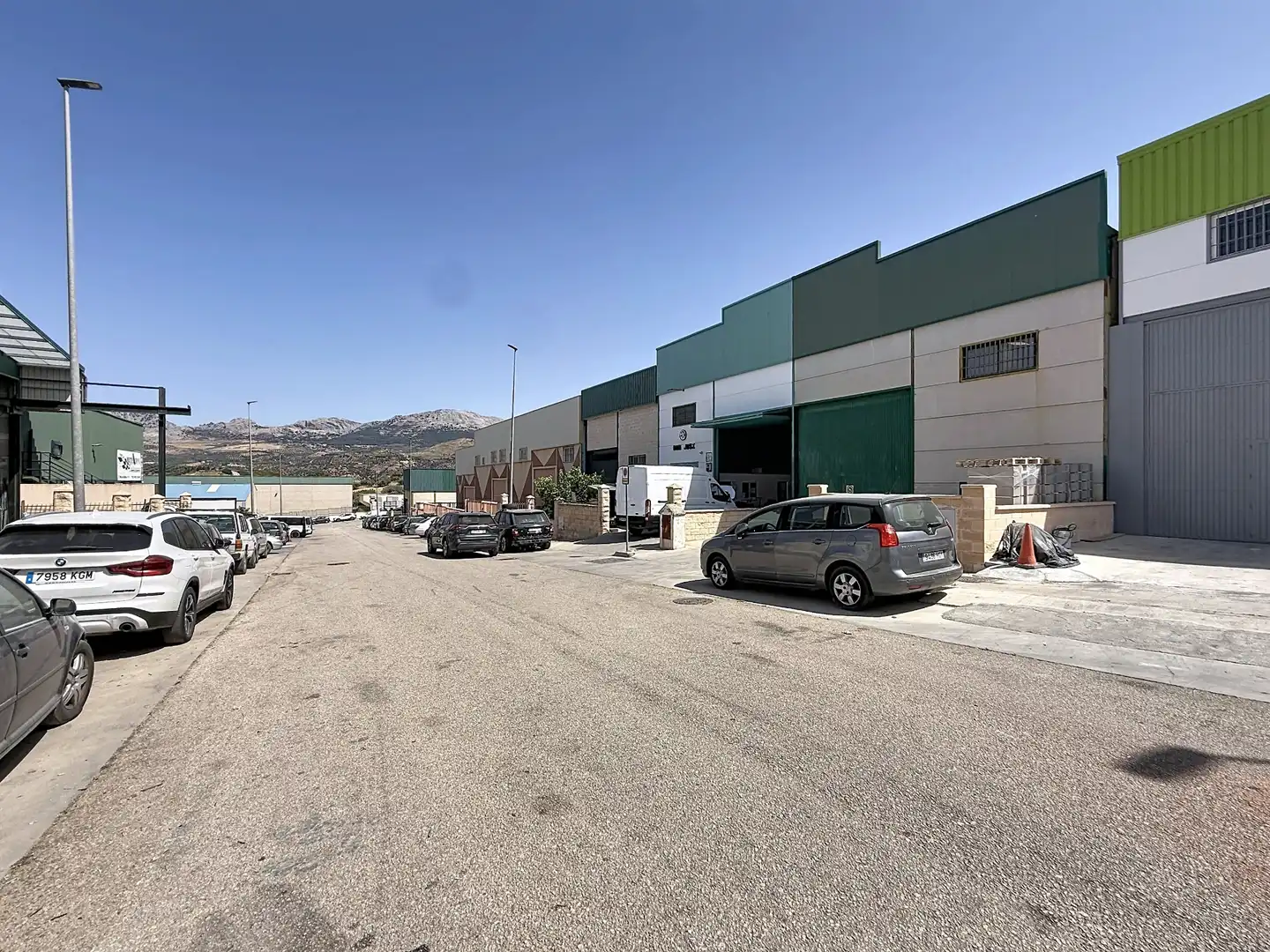 Vista exterior de Nau industrial en venda en Colmenar