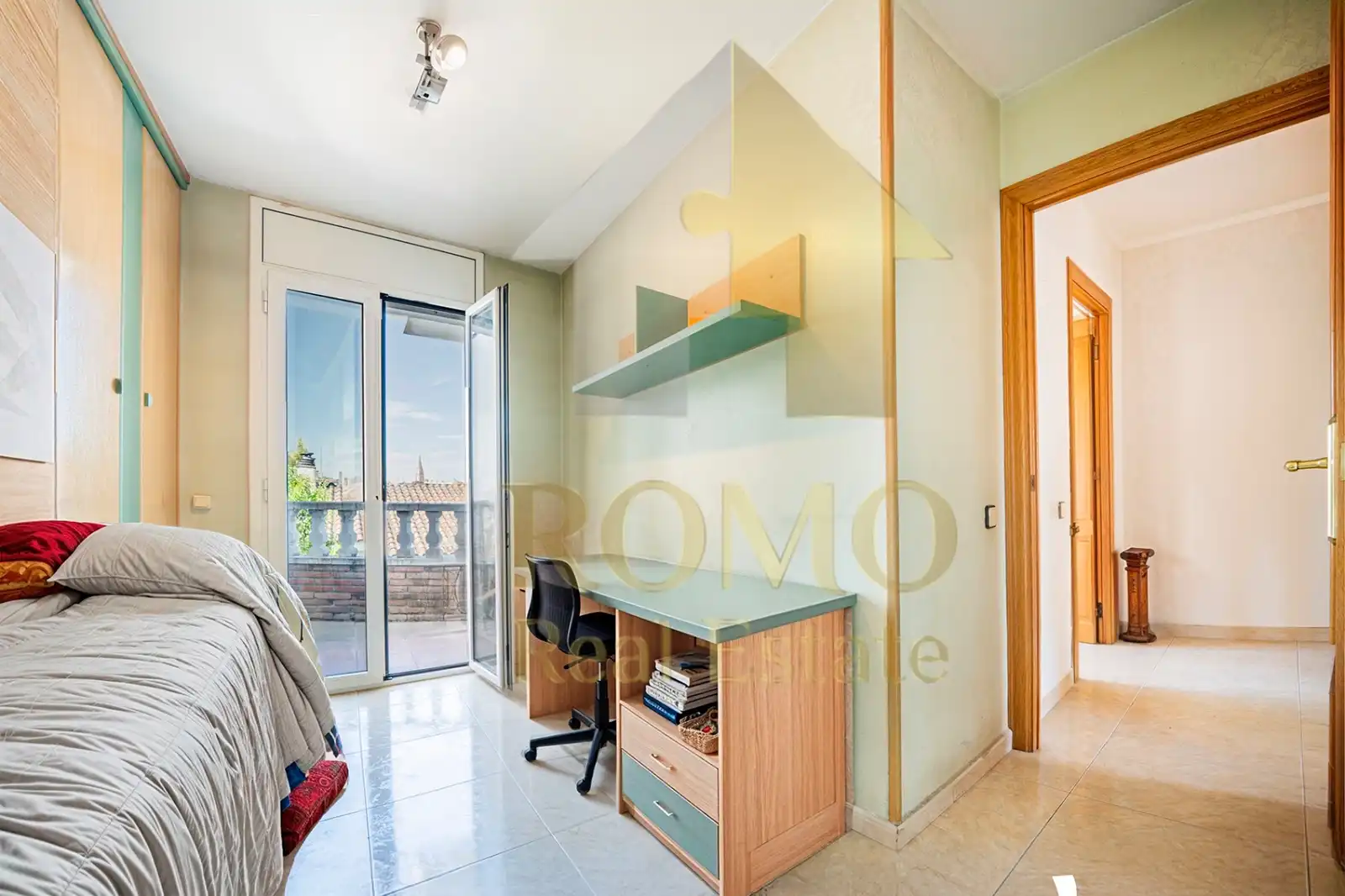 Habitación de Casa adosada en venta en Santa Perpètua de Mogoda con Calefacción y Trastero