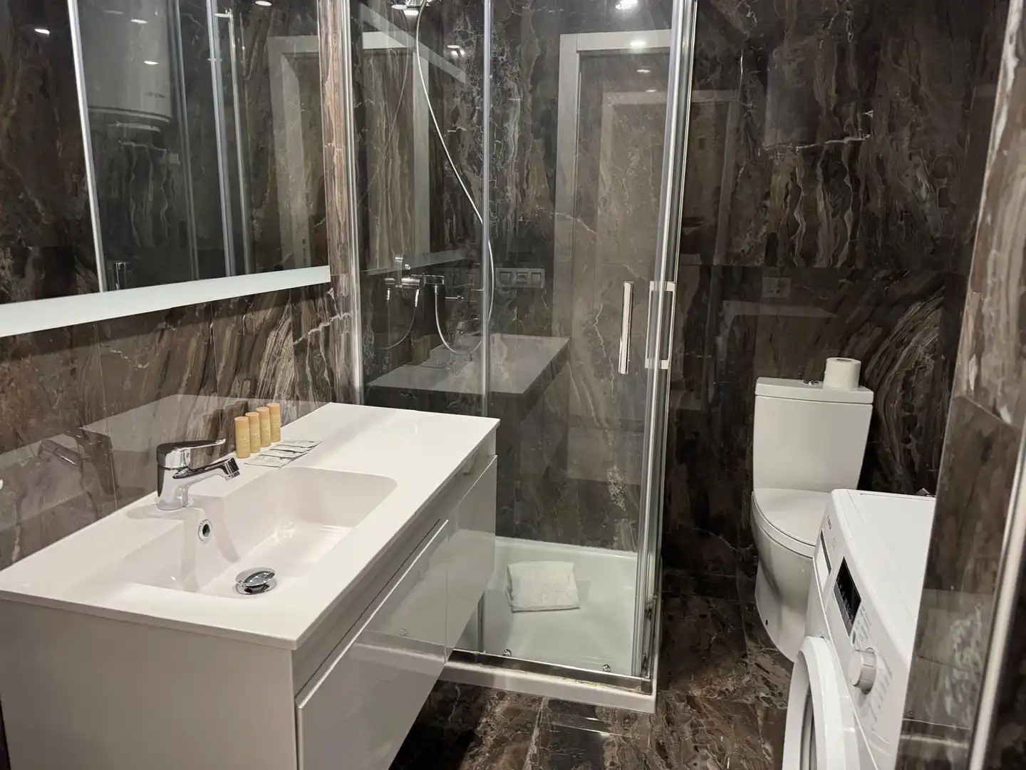 Piso con piscina en venta en Costa Adeje, imagen 2