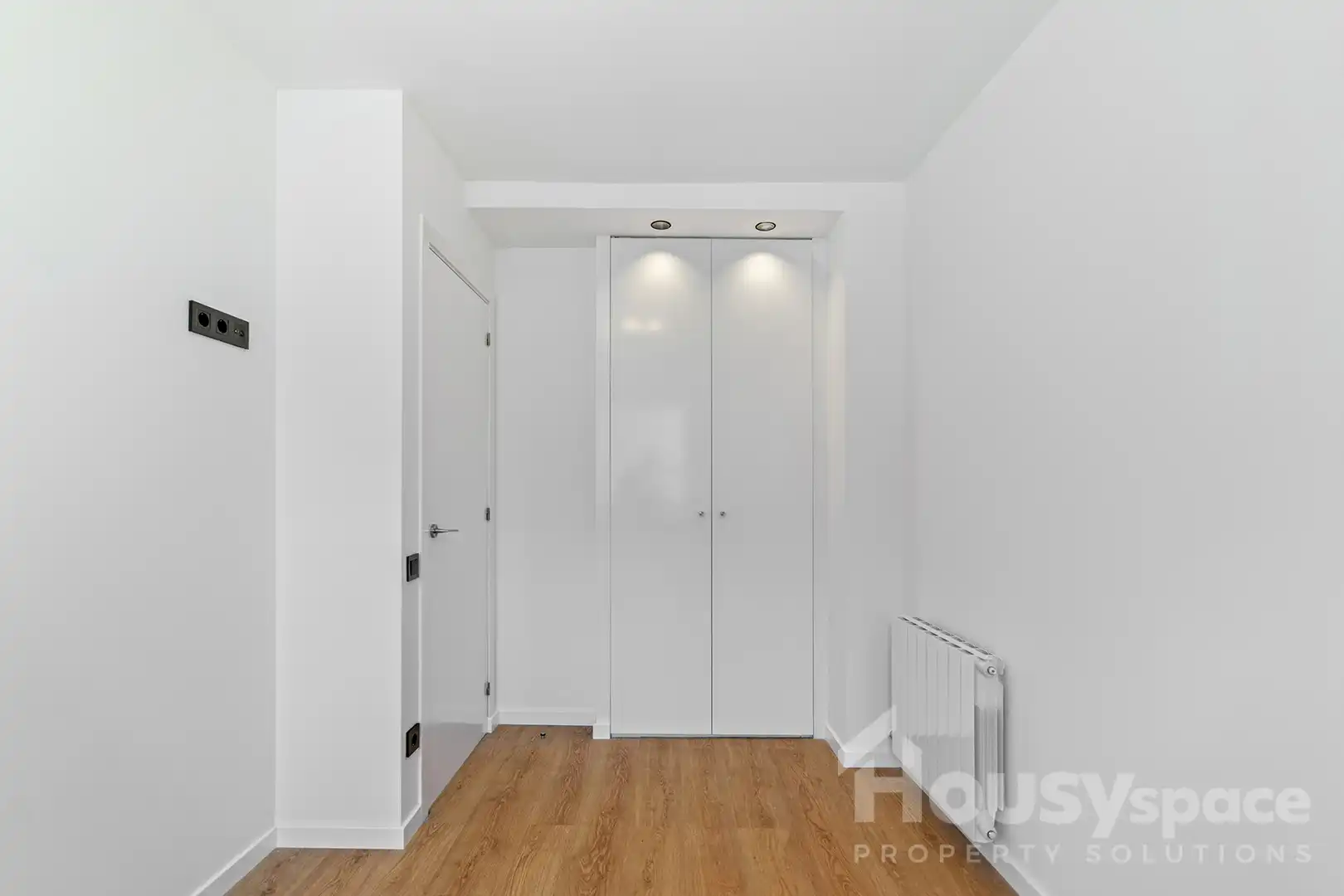 Bedroom of Duplexes for sale in Barcelona  with Air Conditioner, Heating and Private garden