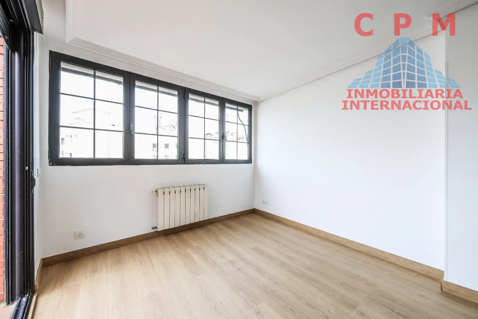 Habitación de Ático de alquiler en Madrid con Aire acondicionado, Calefacción y Parquet