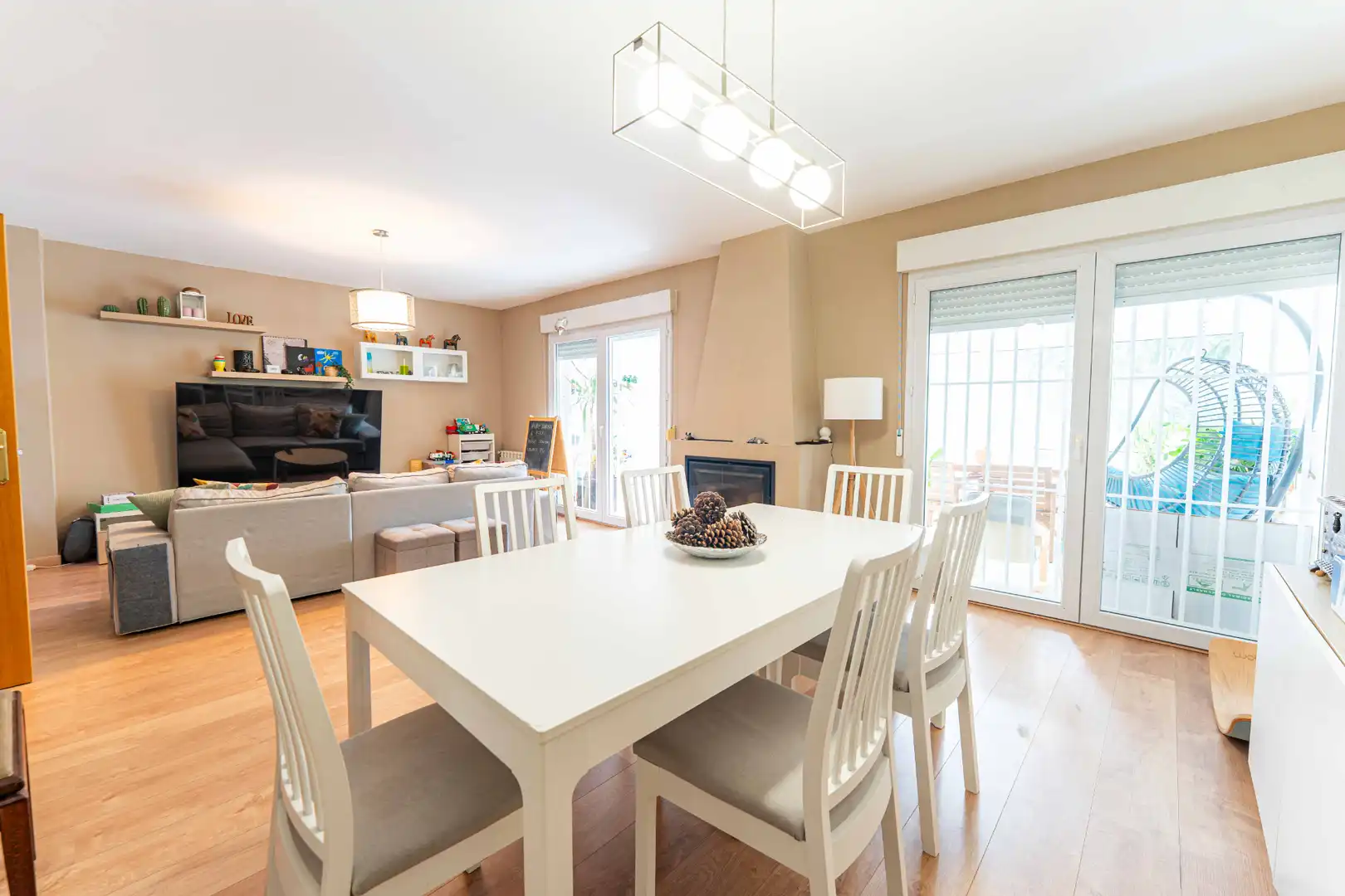 Comedor de Casa adosada en venta en Torrelodones con Balcón