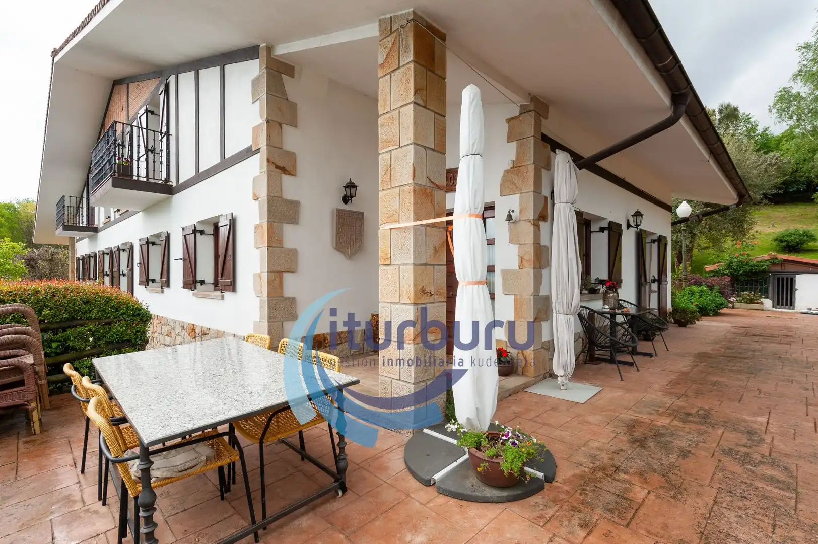 Terraza de Casa o chalet en venta en Zamudio con Calefacción, Jardín privado y Terraza