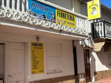 Casa amb balcó en venda a Calle Real