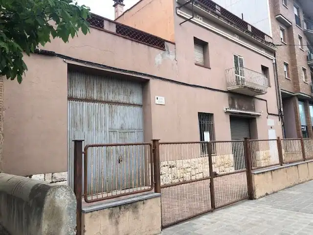 Vista exterior de Residencial en venda en Figueres