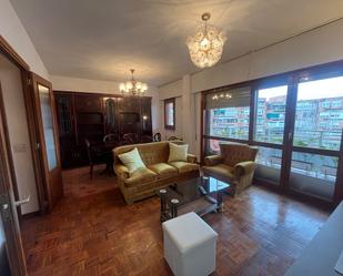 Living room of Flat to rent in  Madrid Capital  with Parquet flooring, Terrace and Furnished