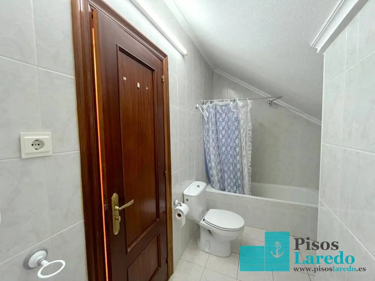 Baño de Dúplex en venta en Noja con Calefacción y Terraza