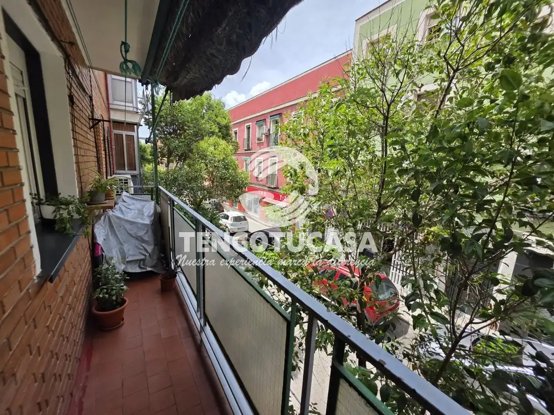 Balcony of Flat for sale in Madrid  with Air Conditioner, Terrace and Furnished