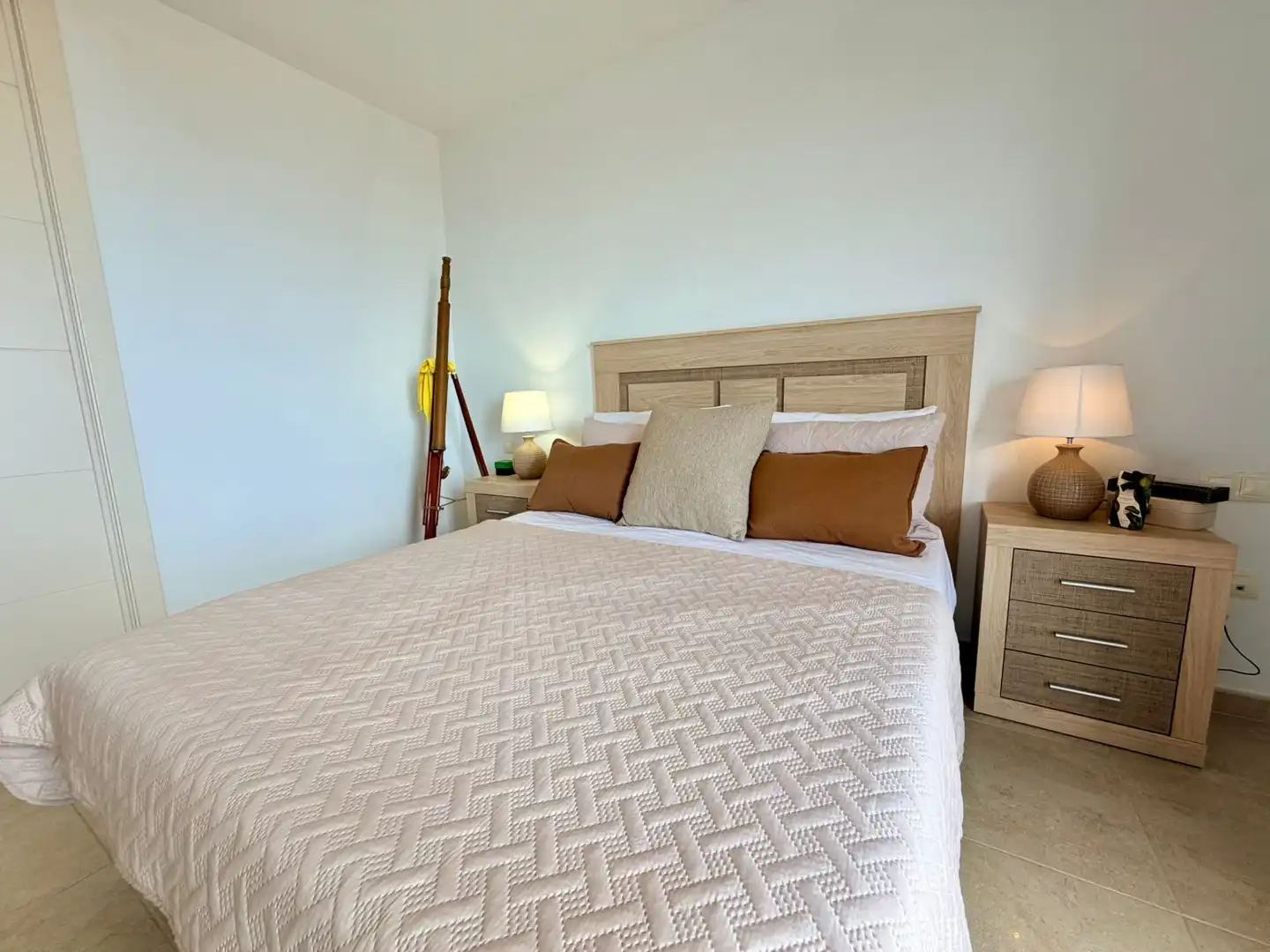 Schlafzimmer von Maisonette zum Verkauf in Antigua