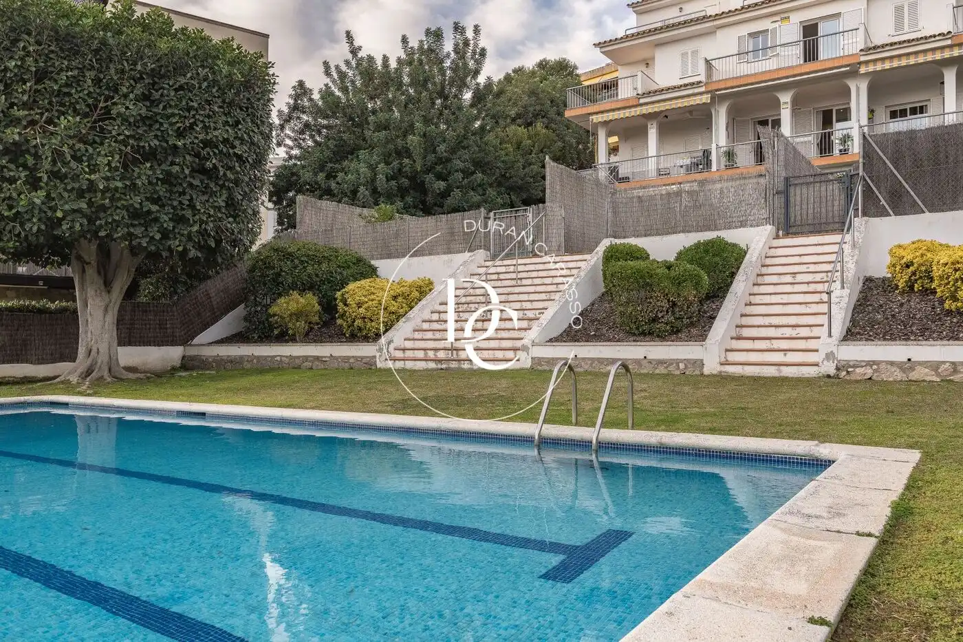 Piscina de Casa o xalet en venda en Sitges amb Calefacció, Jardí privat i Terrassa