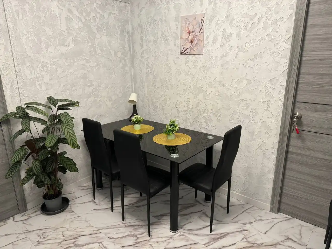 Dining room of Flat for sale in Mislata  with Air Conditioner and Oven