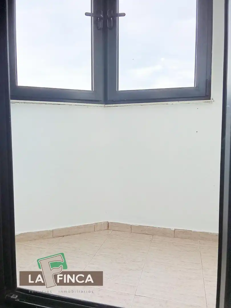 Piso en venta en Castrillón con Calefacción, Parquet y Terraza