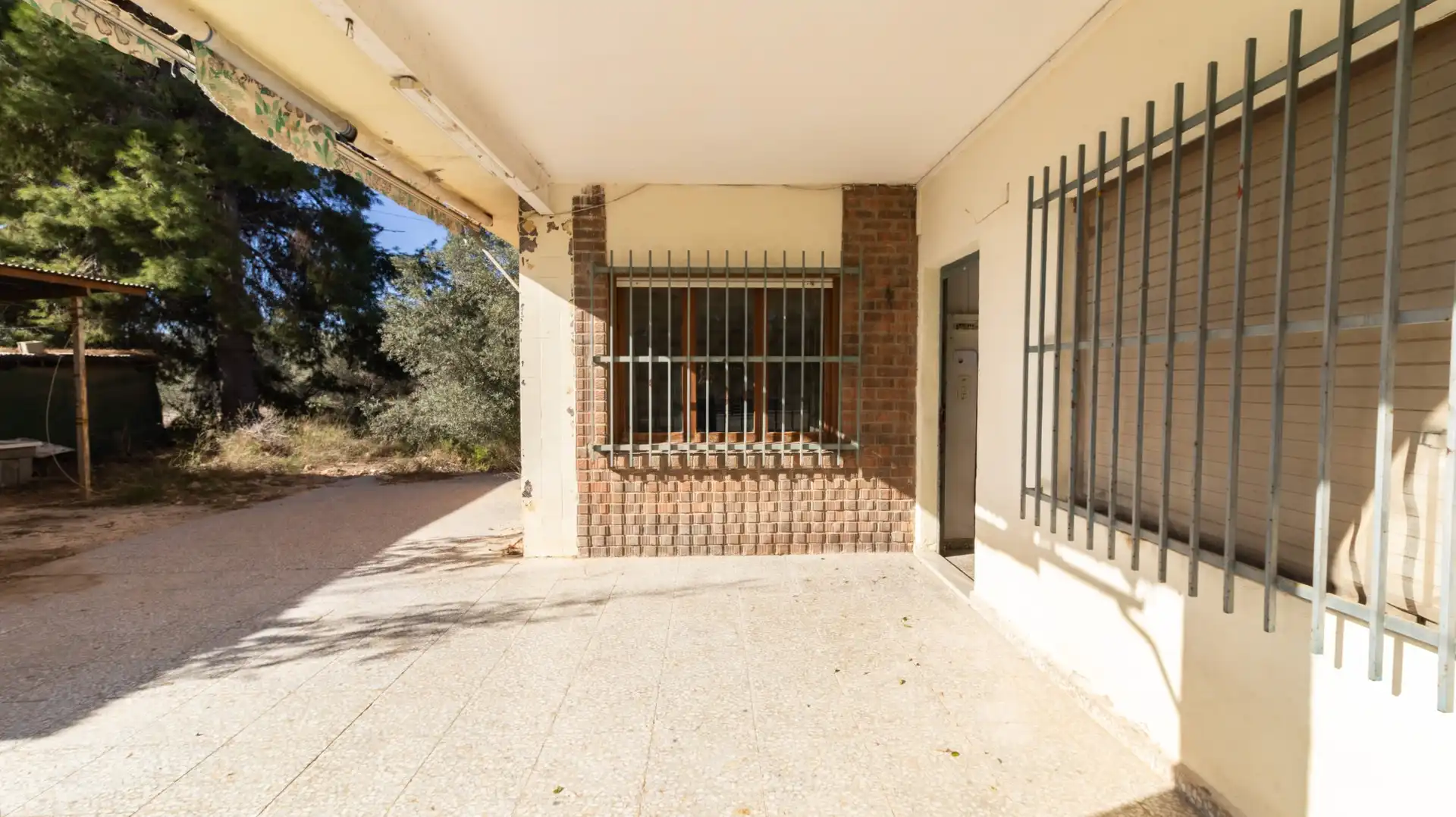 Vista exterior de Casa o chalet en venta en Elche / Elx con Trastero y Piscina