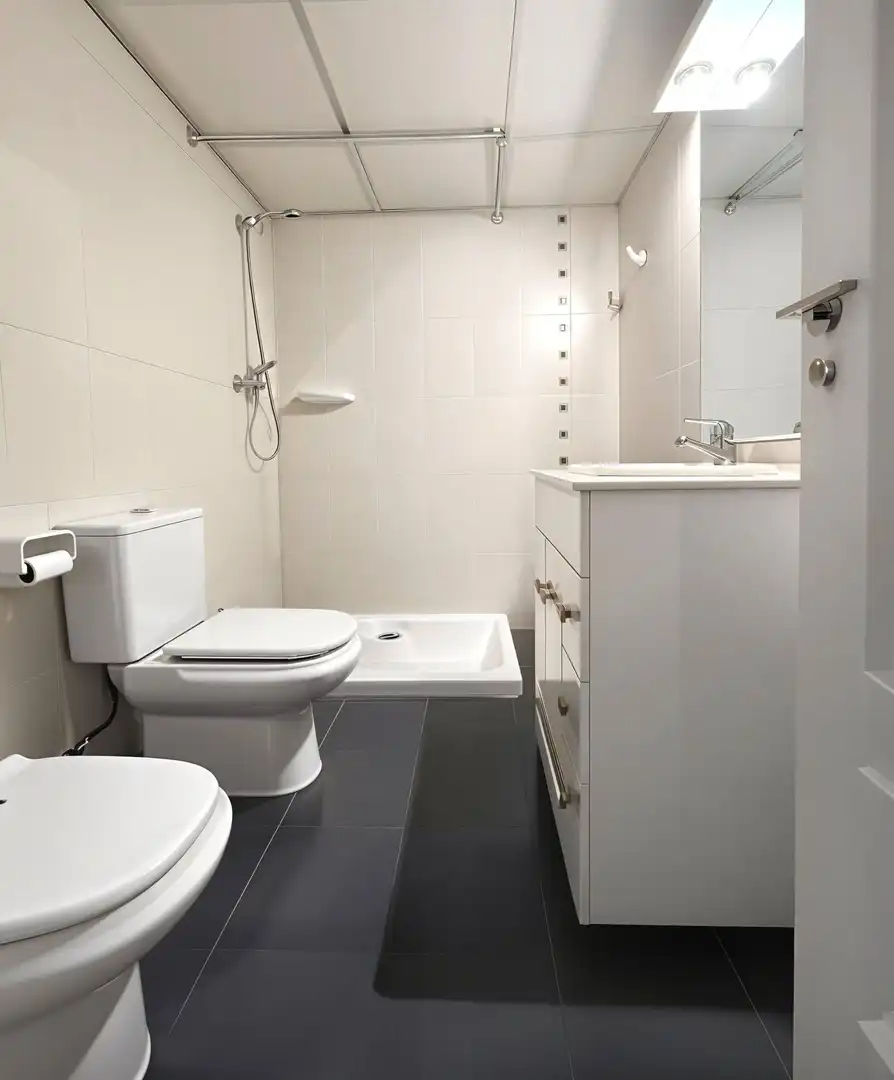 Bathroom of Flat for sale in Reus  with Air Conditioner, Heating and Terrace