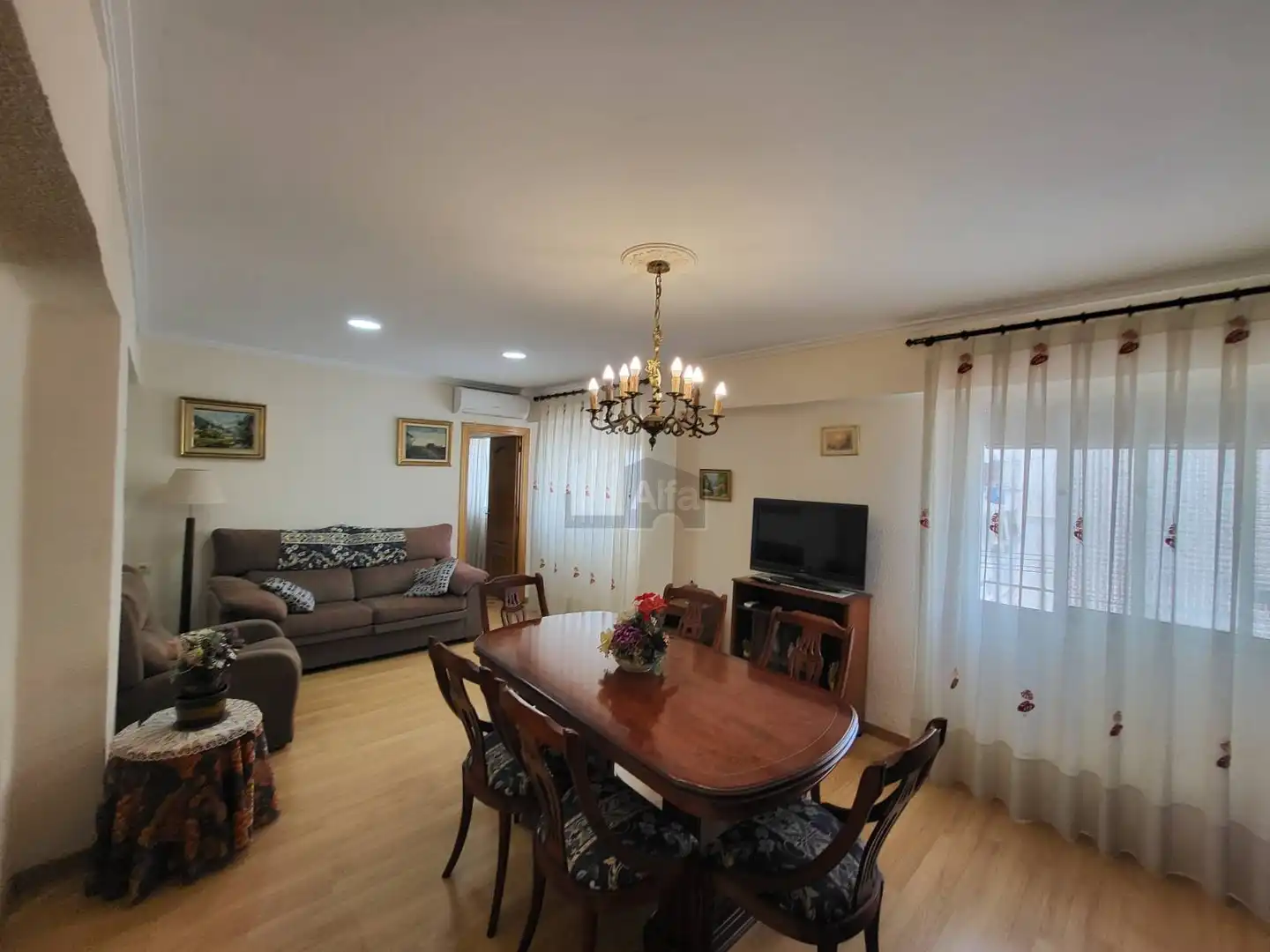 Flat for rent in Carrer de Conchita Piquer, 10, El Calvari