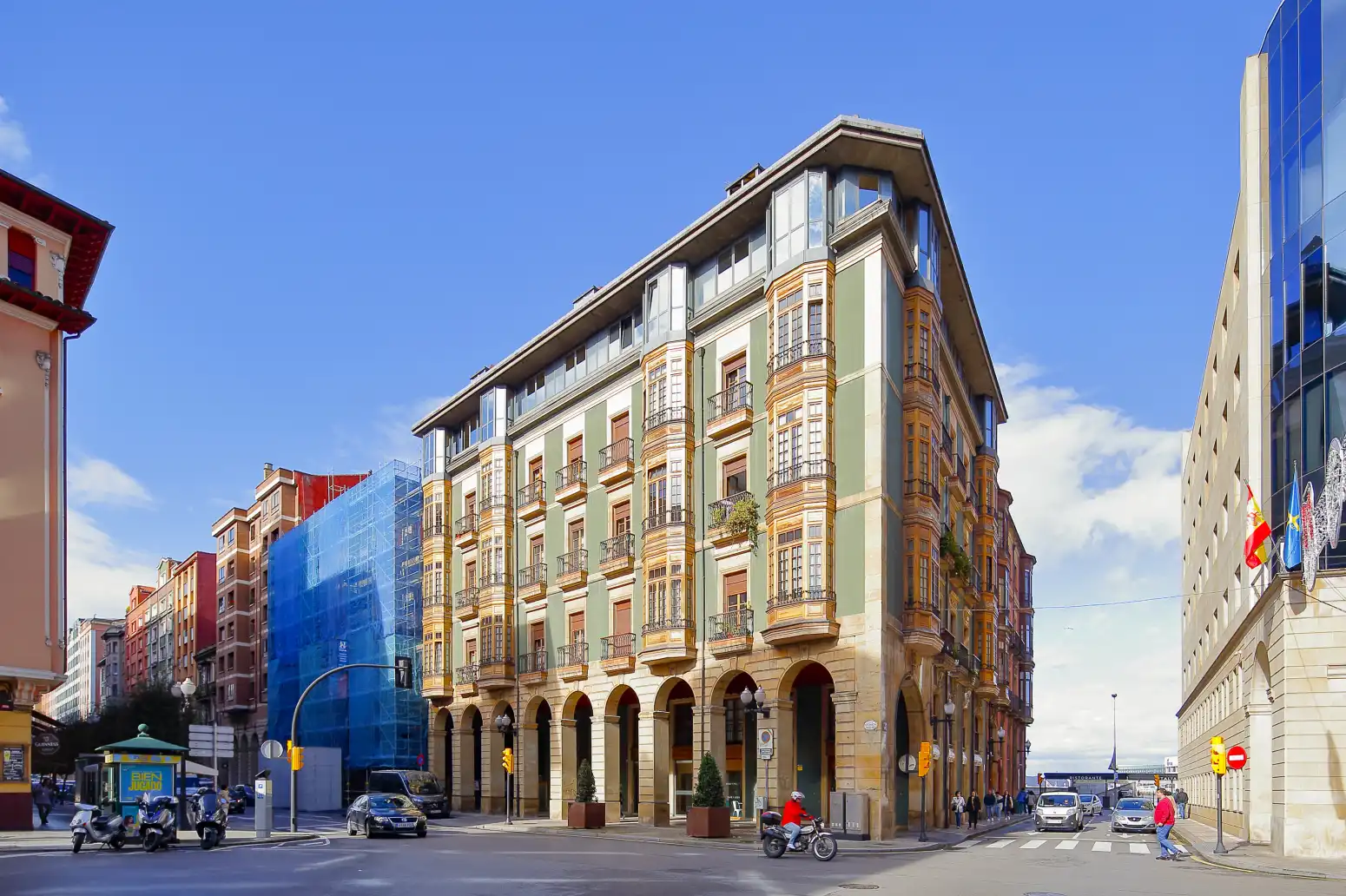 Vista exterior de Piso de alquiler en Gijón  con Calefacción