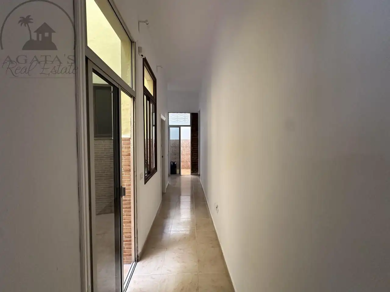 Ground floor for sale in Santa Cruz de Tenerife  with Air Conditioner and Furnished