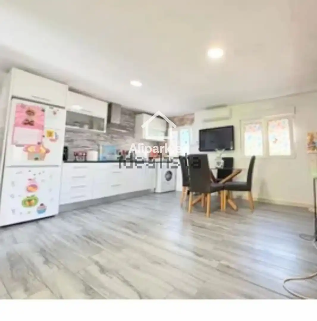 Cocina de Casa o chalet en venta en Alicante / Alacant con Trastero, Piscina y Amueblado